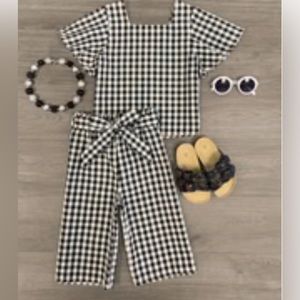 NWOT Black & White Gingham Tie Belt Capri Set size 12_14